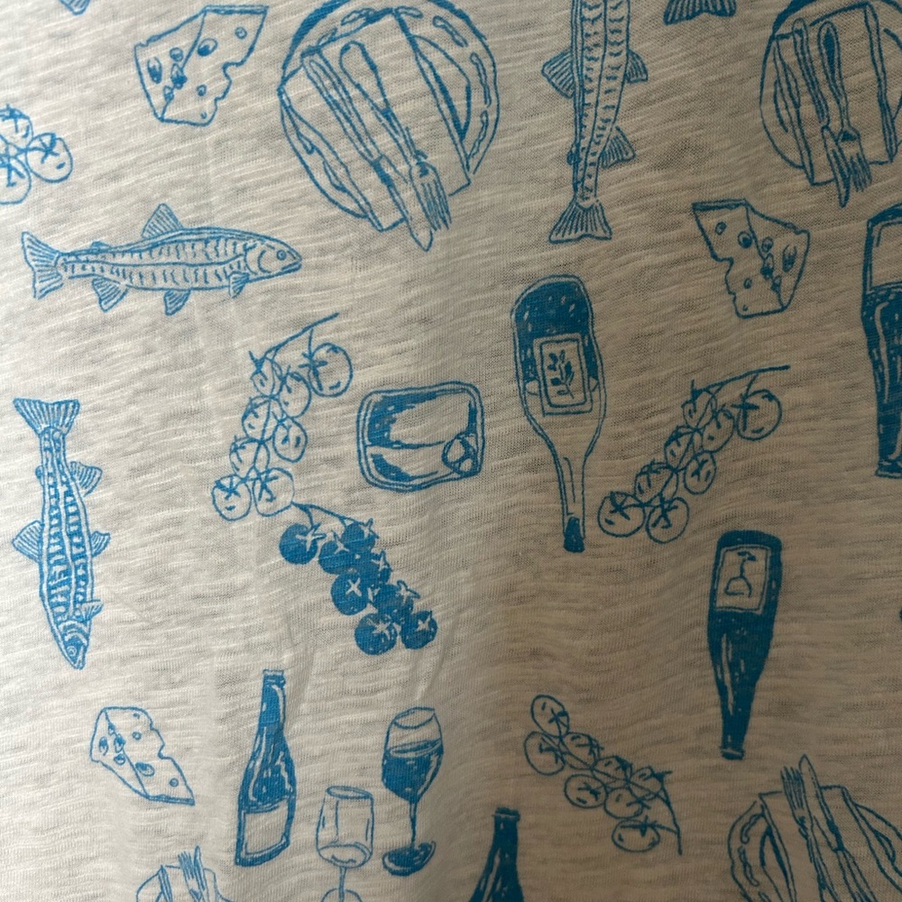 Cynthia Rowley Gray Tee with Blue Print - Picture 3 of 4